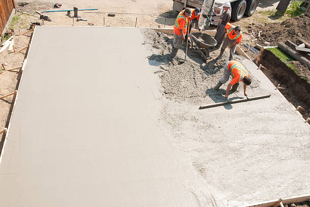 Best Concrete Sidewalk Installation in Hartsville, TN